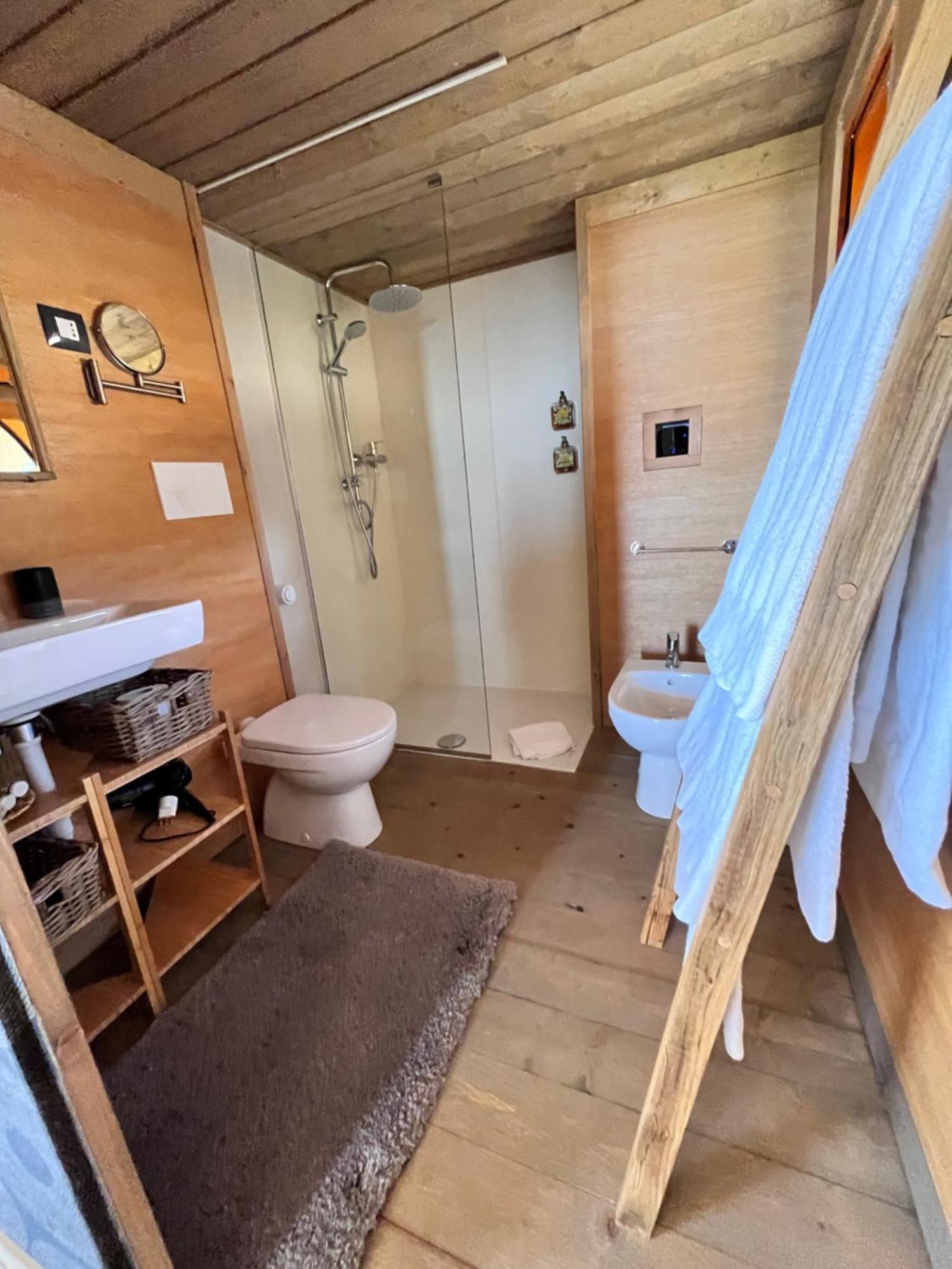 Glamping - Il Giardino Di San Giorgio "Armida" Hotel Montorgiali Bagian luar foto
